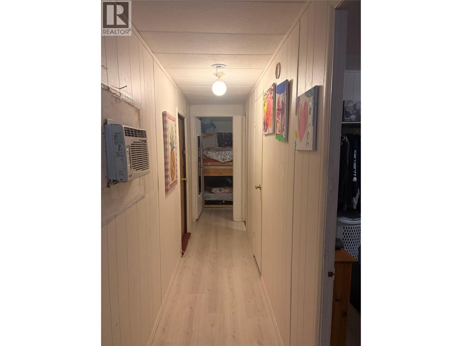 217 3rd Avenue, Castlegar, British Columbia  V1N 2N2 - Photo 6 - 10399554