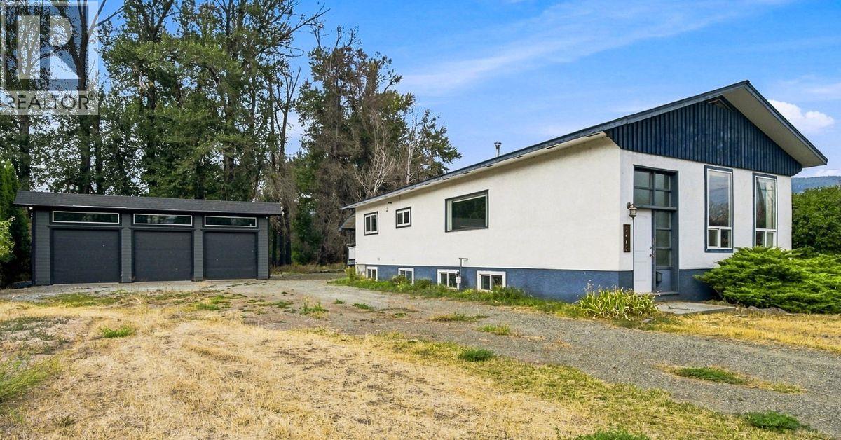 1401 Chapman Street, Merritt, British Columbia  V1K 1B8 - Photo 1 - 10399409