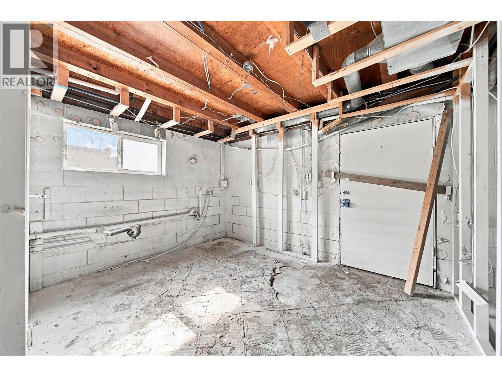 1401 Chapman Street, Merritt, British Columbia  V1K 1B8 - Photo 45 - 10399409