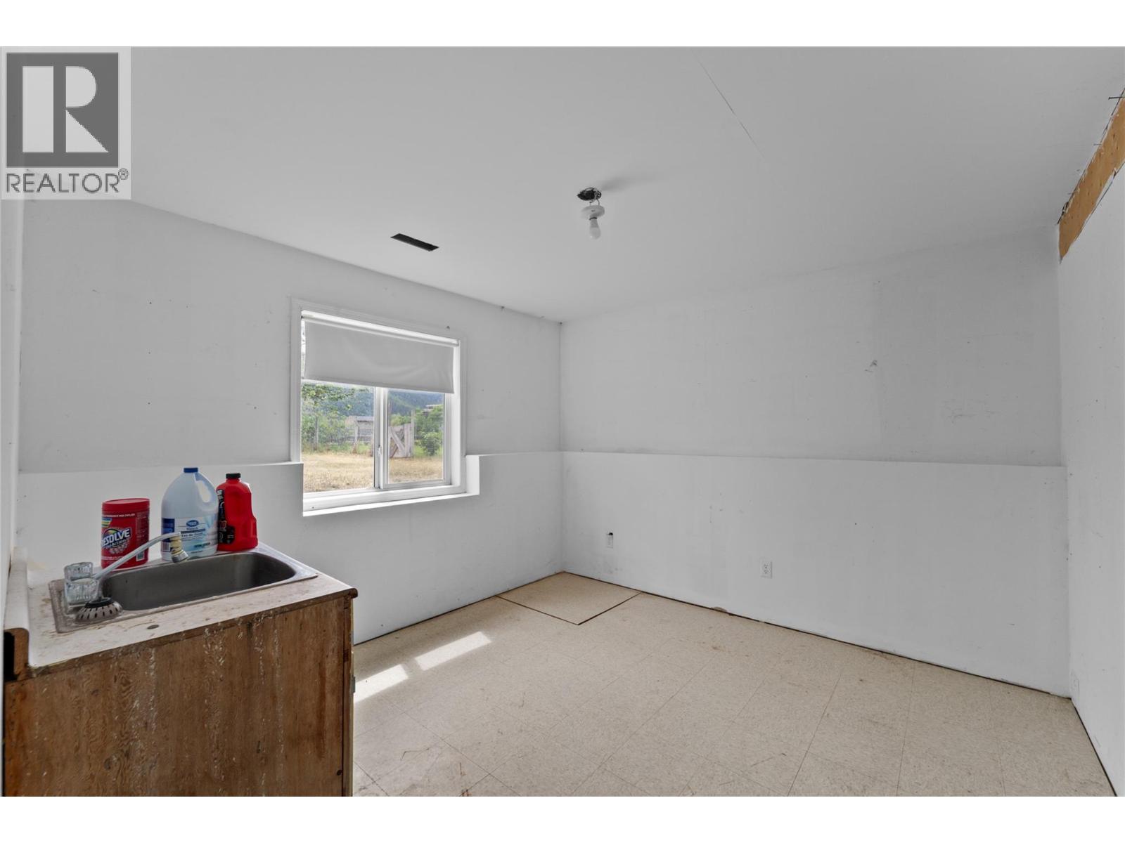 462 Dodding Avenue, Merritt, British Columbia  V0K 1Y0 - Photo 23 - 10399757