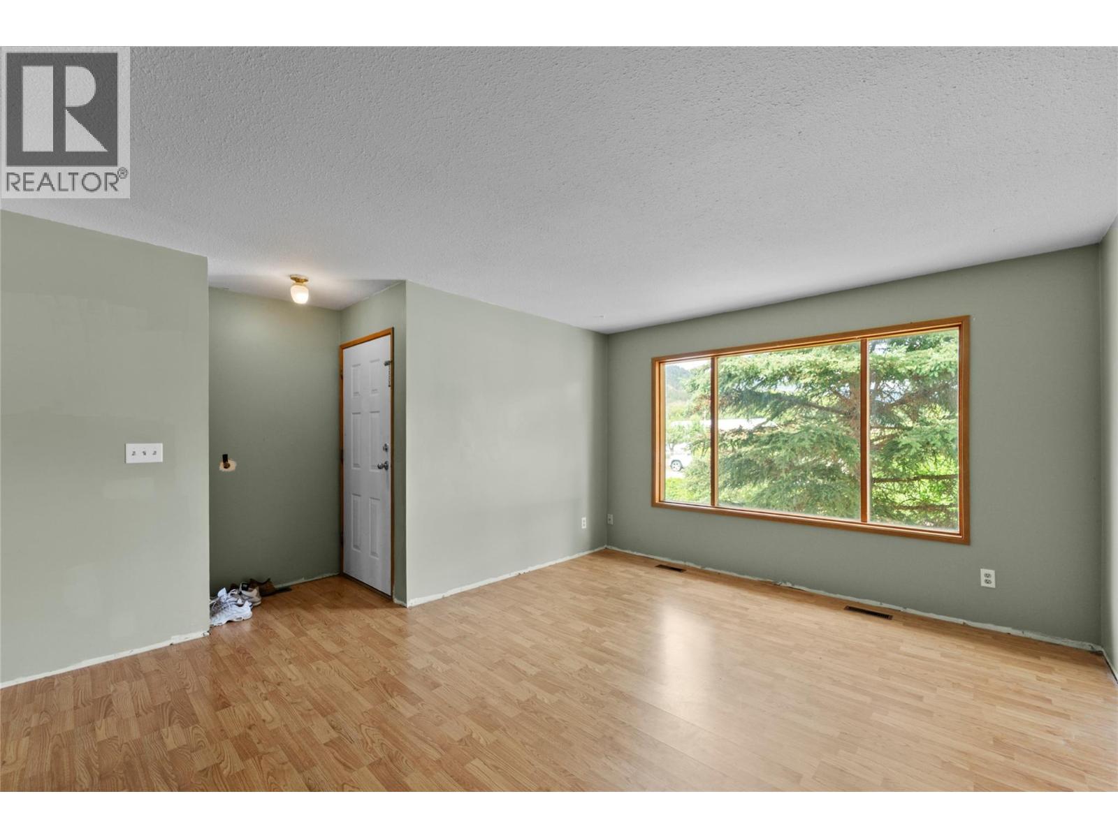 462 Dodding Avenue, Merritt, British Columbia  V0K 1Y0 - Photo 6 - 10399757