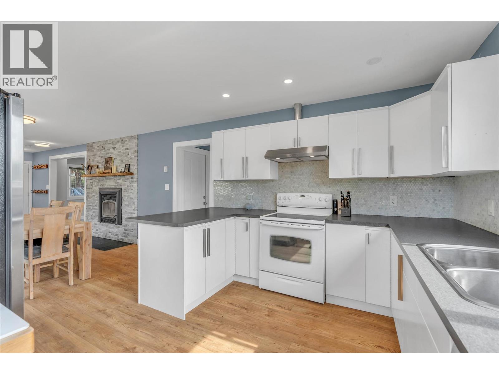 770 Lower Debeck Road, Naramata, British Columbia  V0H 1N0 - Photo 13 - 10399718