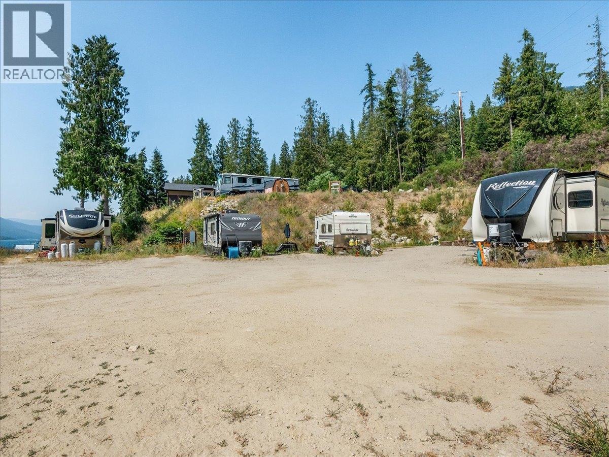 6744 3a Highway, Nelson, British Columbia  V1L 6S2 - Photo 23 - 10399714