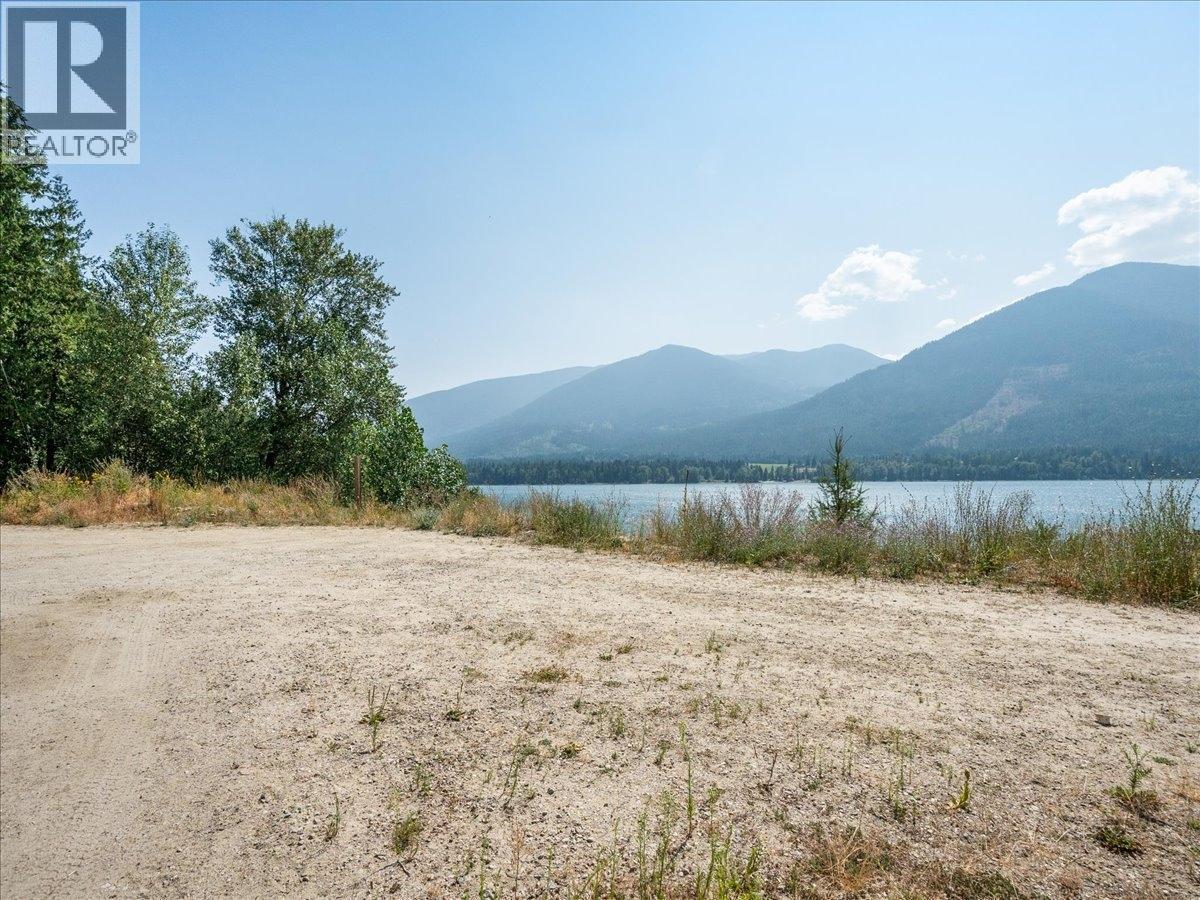 6744 3a Highway, Nelson, British Columbia  V1L 6S2 - Photo 25 - 10399714