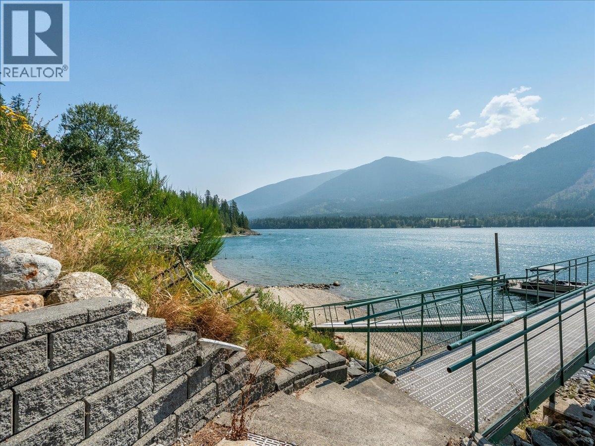 6744 3a Highway, Nelson, British Columbia  V1L 6S2 - Photo 6 - 10399714