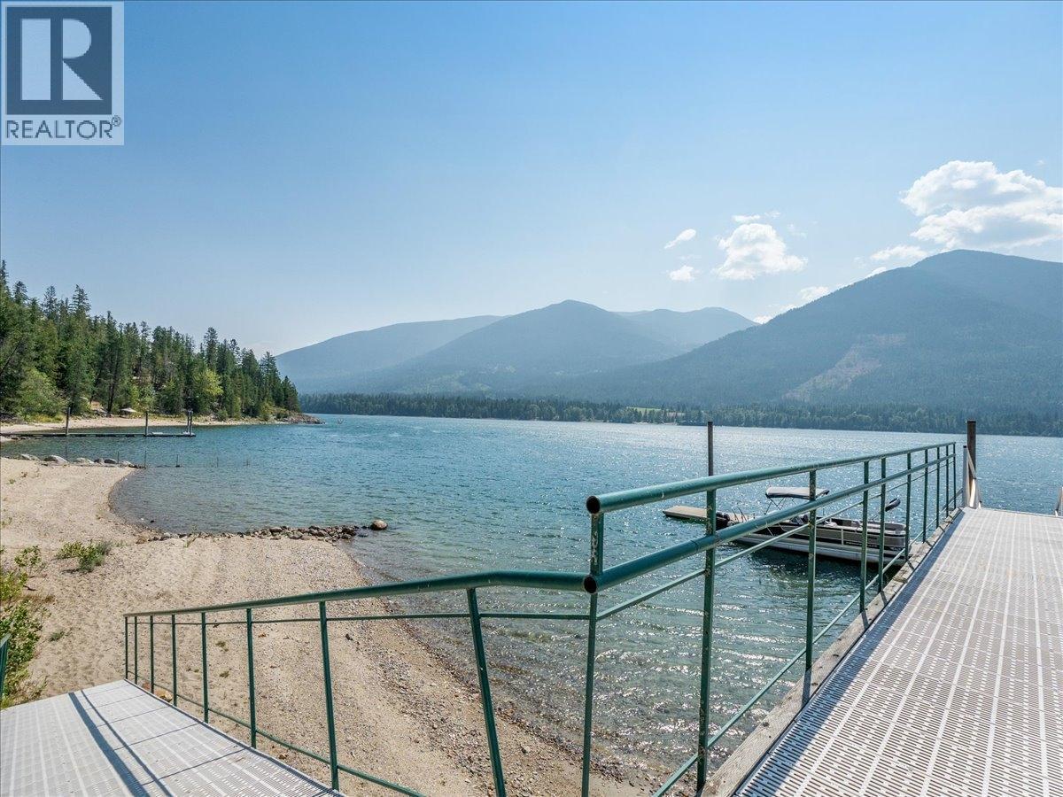 6744 3a Highway, Nelson, British Columbia  V1L 6S2 - Photo 8 - 10399714