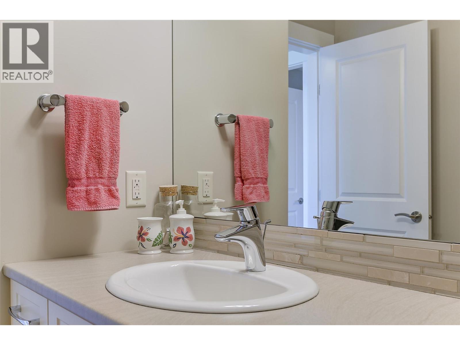 1836 Tower Ranch Boulevard Unit# 2, Kelowna, British Columbia  V1P 1S8 - Photo 49 - 10399736