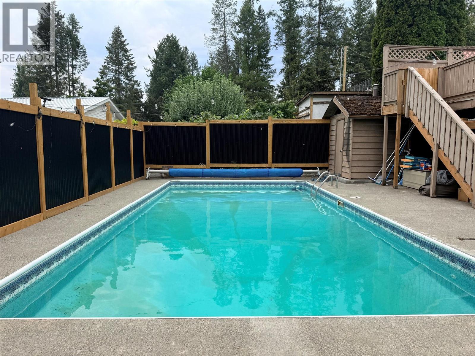 93 Holmes Road, Christina Lake, British Columbia  V0H 1E0 - Photo 10 - 10399519