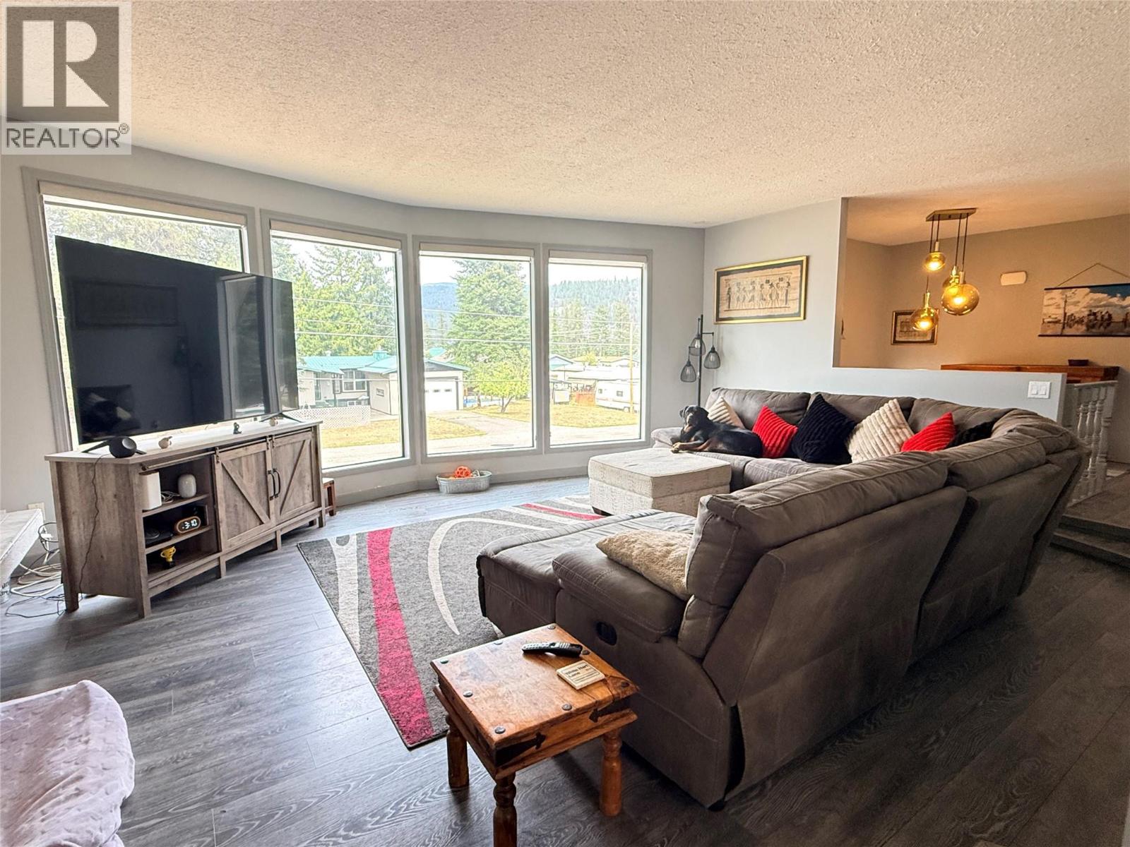 93 Holmes Road, Christina Lake, British Columbia  V0H 1E0 - Photo 13 - 10399519