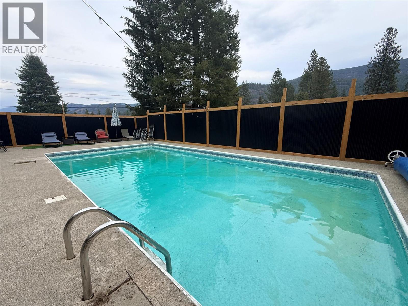 93 Holmes Road, Christina Lake, British Columbia  V0H 1E0 - Photo 35 - 10399519
