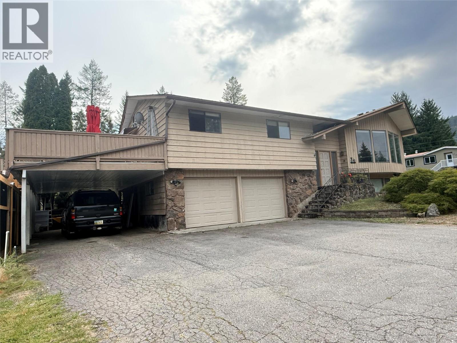 93 Holmes Road, Christina Lake, British Columbia  V0H 1E0 - Photo 37 - 10399519