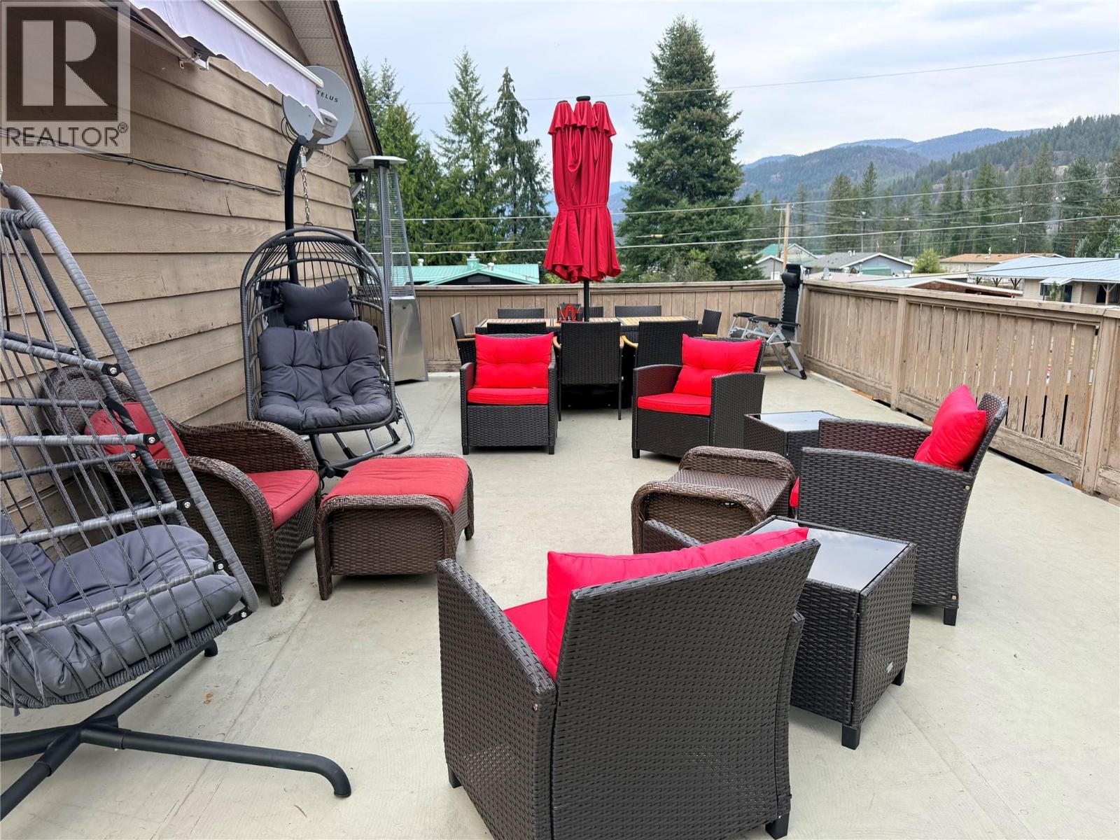 93 Holmes Road, Christina Lake, British Columbia  V0H 1E0 - Photo 8 - 10399519