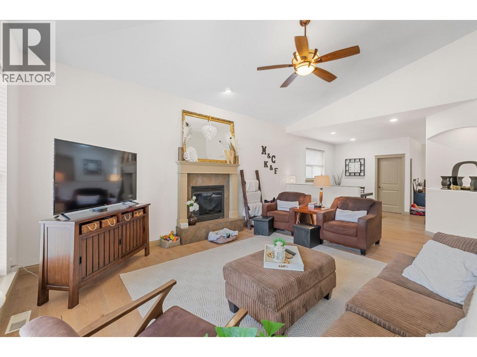 5438 Farron Street, Kelowna, British Columbia  V1W 5A6 - Photo 7 - 10398029