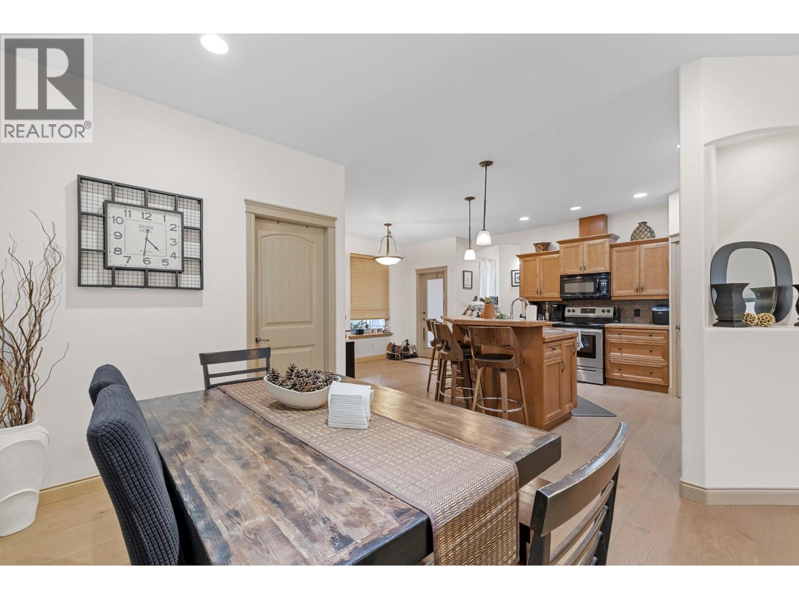 5438 Farron Street, Kelowna, British Columbia  V1W 5A6 - Photo 9 - 10398029