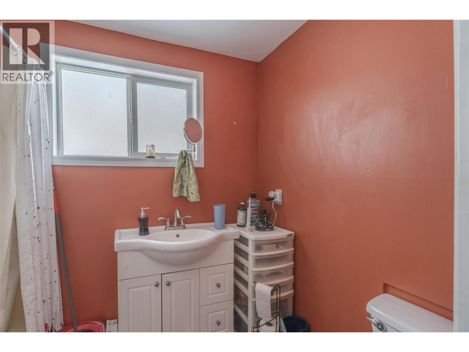 1504 Carson Street, Clinton, British Columbia  V0K 1K0 - Photo 17 - 10399765
