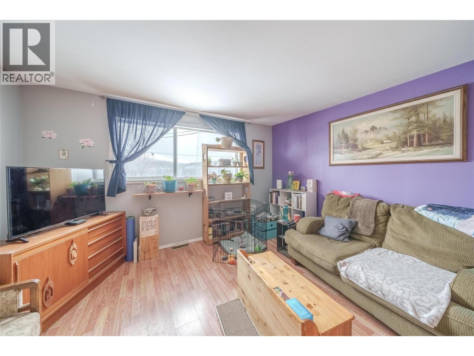 1504 Carson Street, Clinton, British Columbia  V0K 1K0 - Photo 7 - 10399765