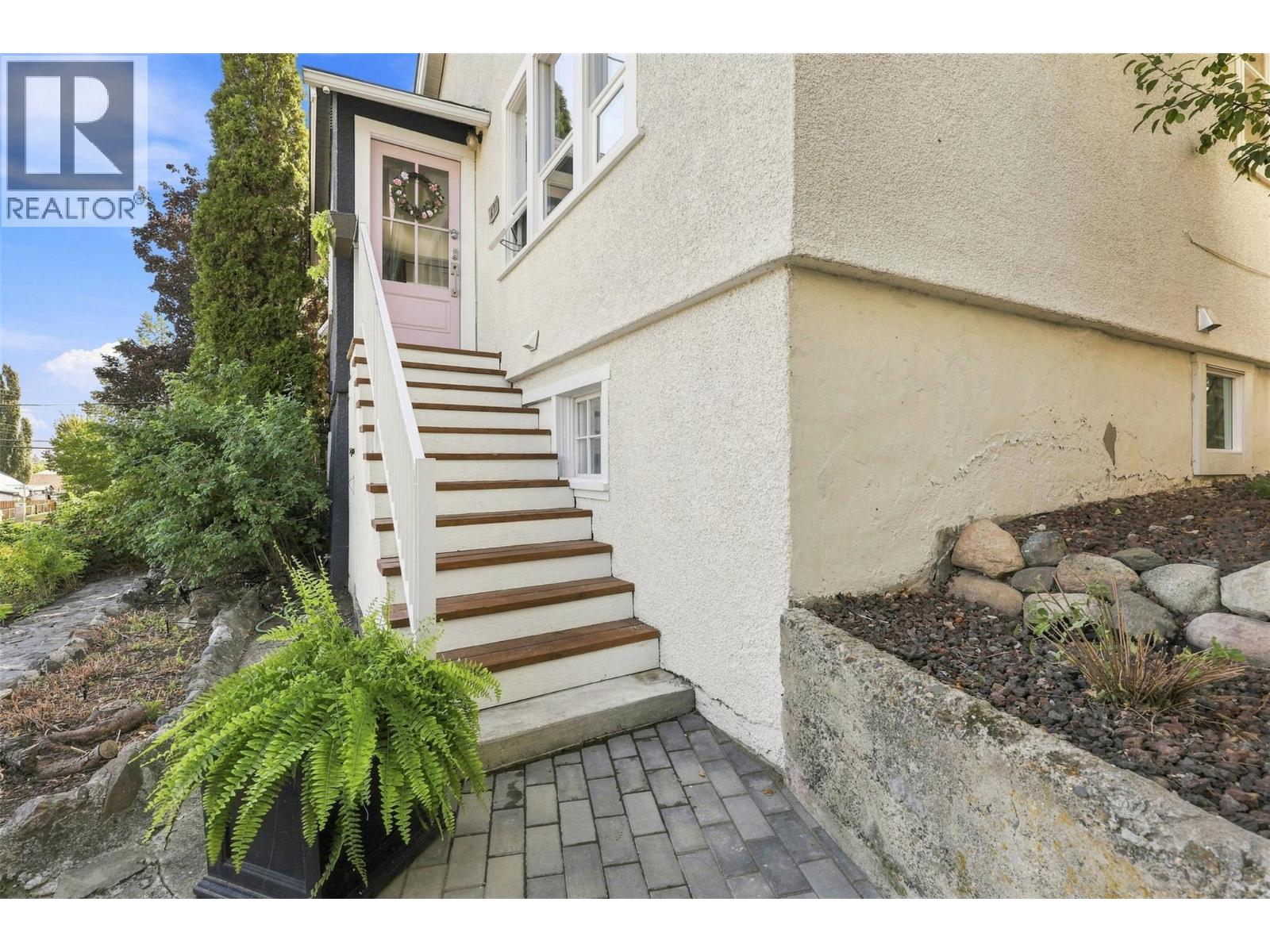 675 Dominion Street, Kamloops, British Columbia  V2C 2X6 - Photo 5 - 10386242