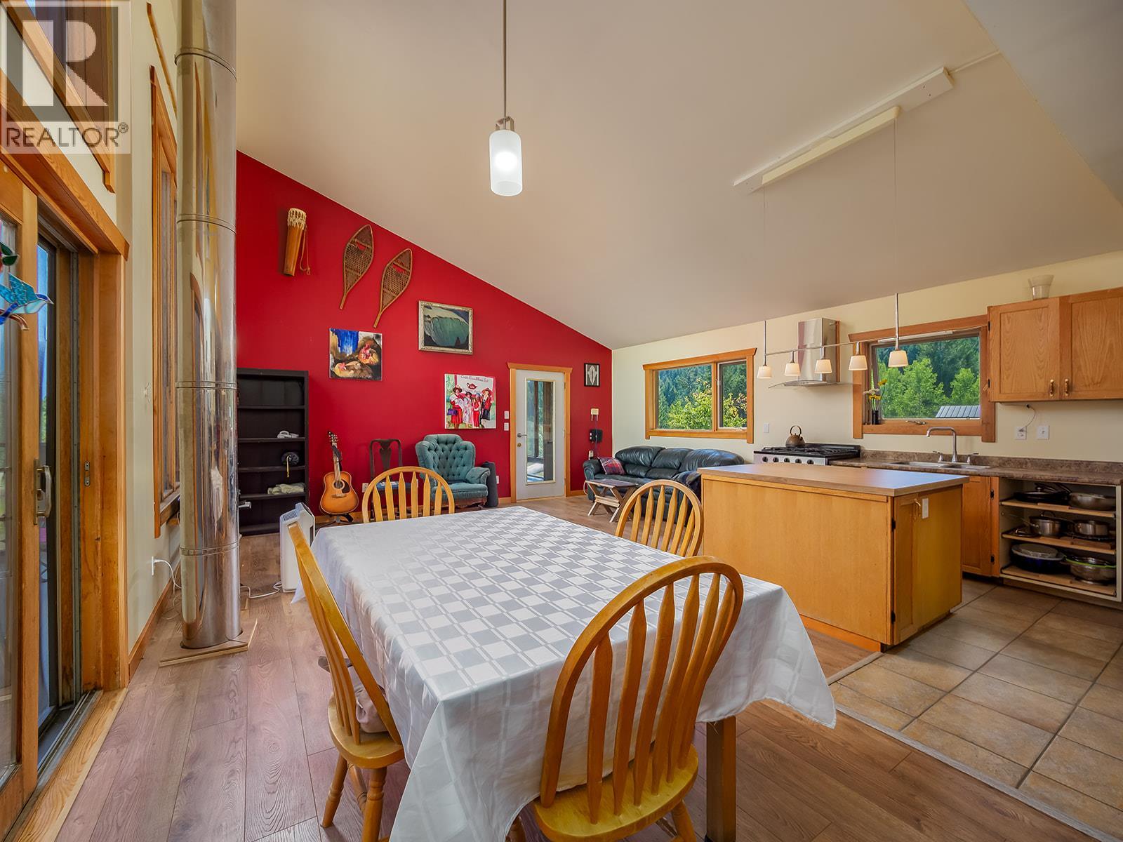 4151 Thomas Road, Golden, British Columbia  V0A 1L0 - Photo 13 - 10399730