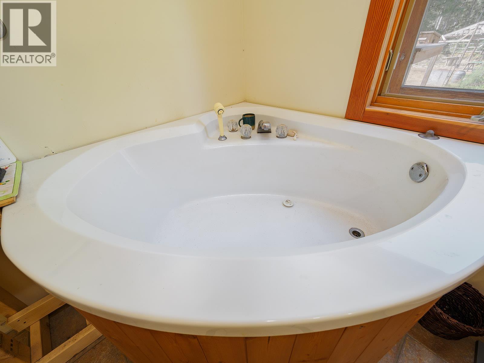 4151 Thomas Road, Golden, British Columbia  V0A 1L0 - Photo 18 - 10399730