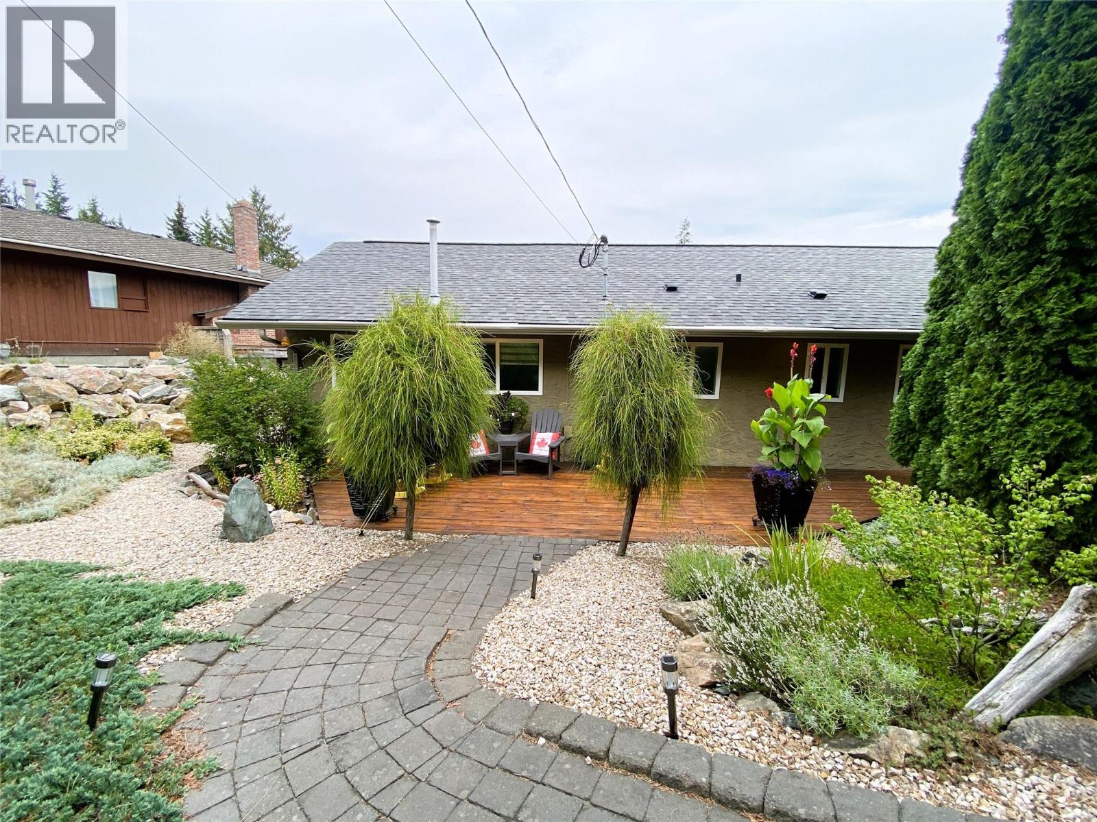 2880 Chalet Drive, Blind Bay, British Columbia  V0E 1H1 - Photo 2 - 10398677