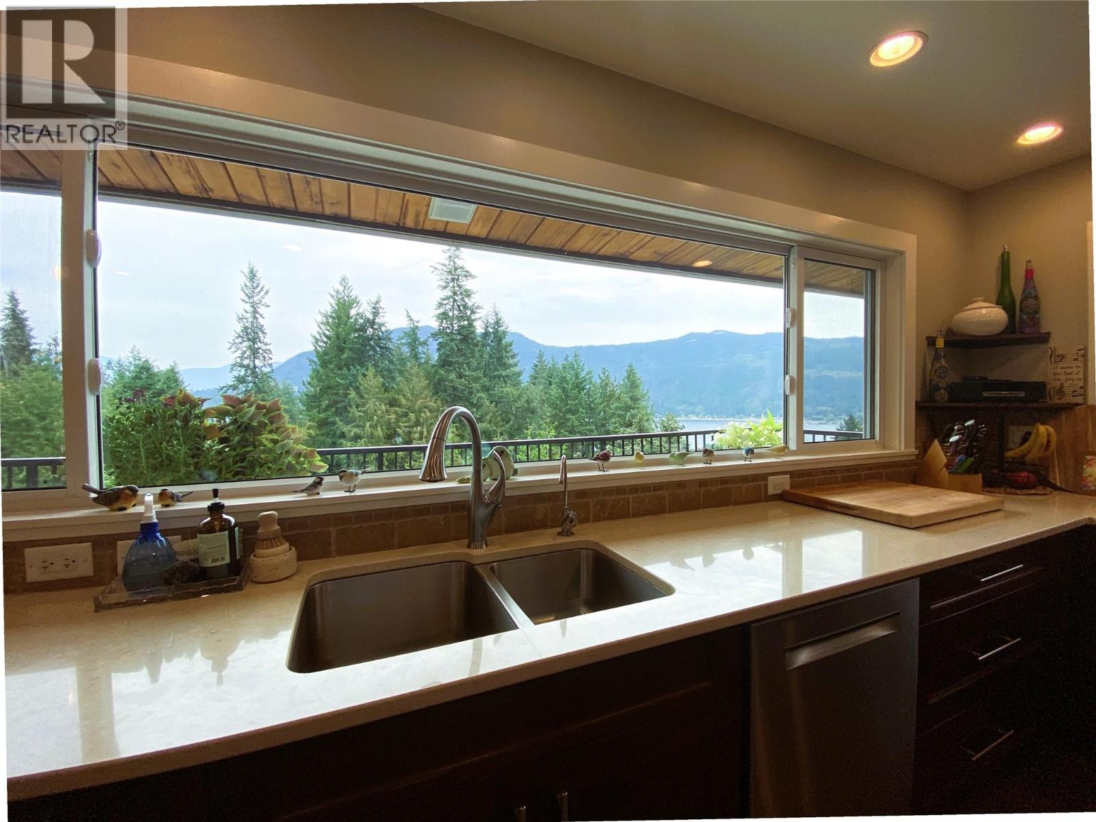 2880 Chalet Drive, Blind Bay, British Columbia  V0E 1H1 - Photo 20 - 10398677