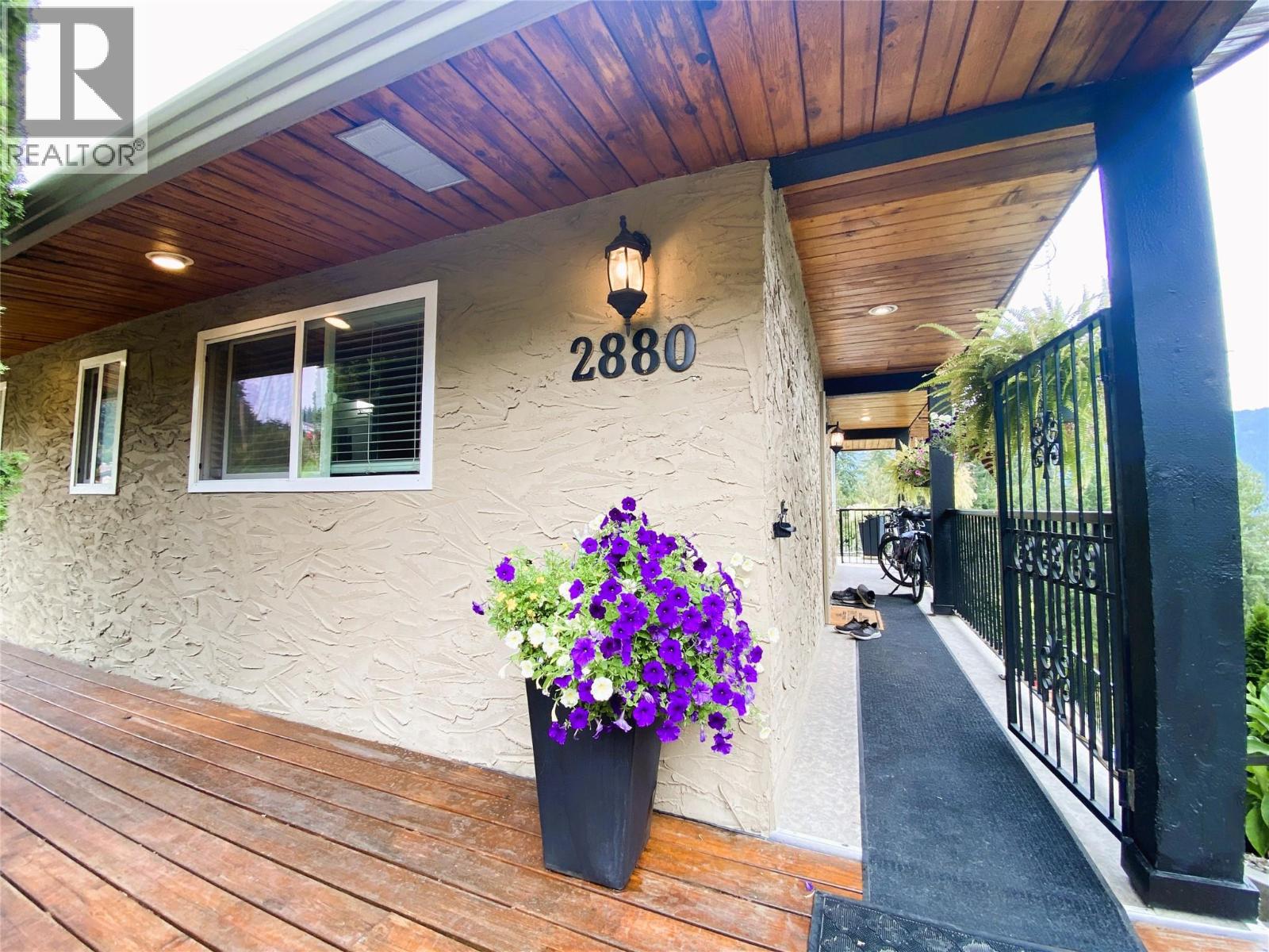 2880 Chalet Drive, Blind Bay, British Columbia  V0E 1H1 - Photo 7 - 10398677