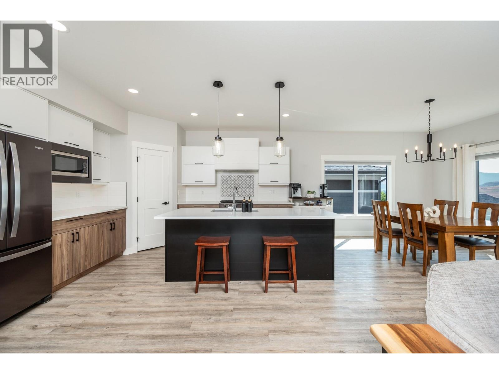 5112 Turtle Pond Court, Vernon, British Columbia  V1T 9W2 - Photo 3 - 10399728
