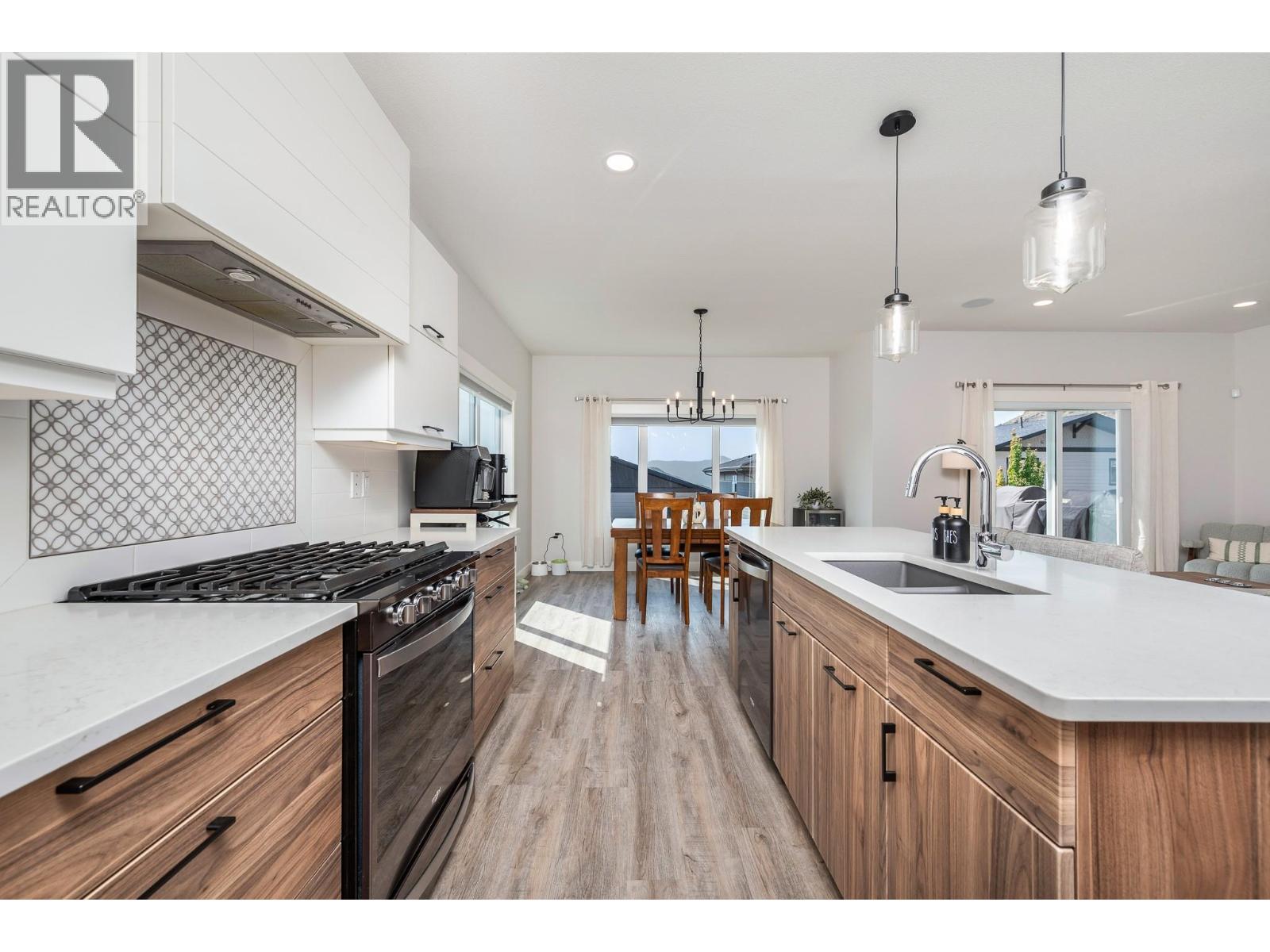 5112 Turtle Pond Court, Vernon, British Columbia  V1T 9W2 - Photo 7 - 10399728