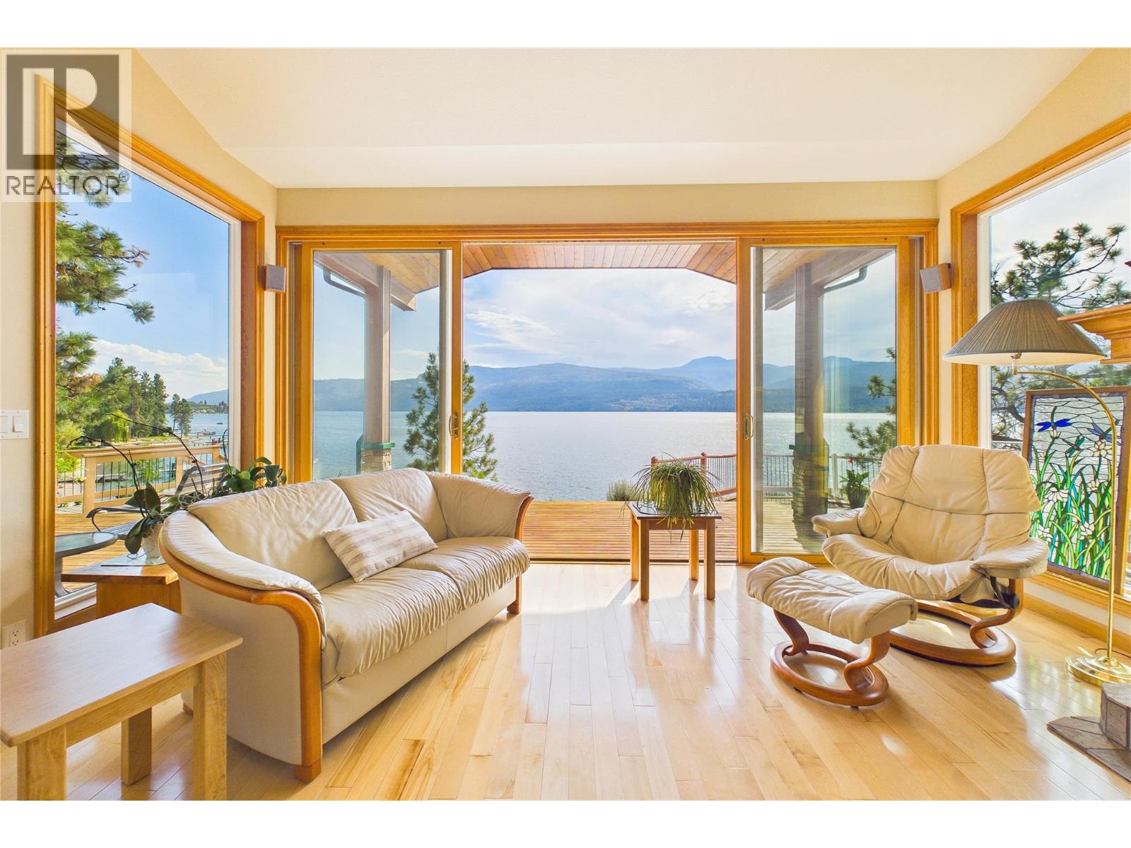 17538 Coral Beach Road, Lake Country, British Columbia  V4V 1C1 - Photo 7 - 10399419
