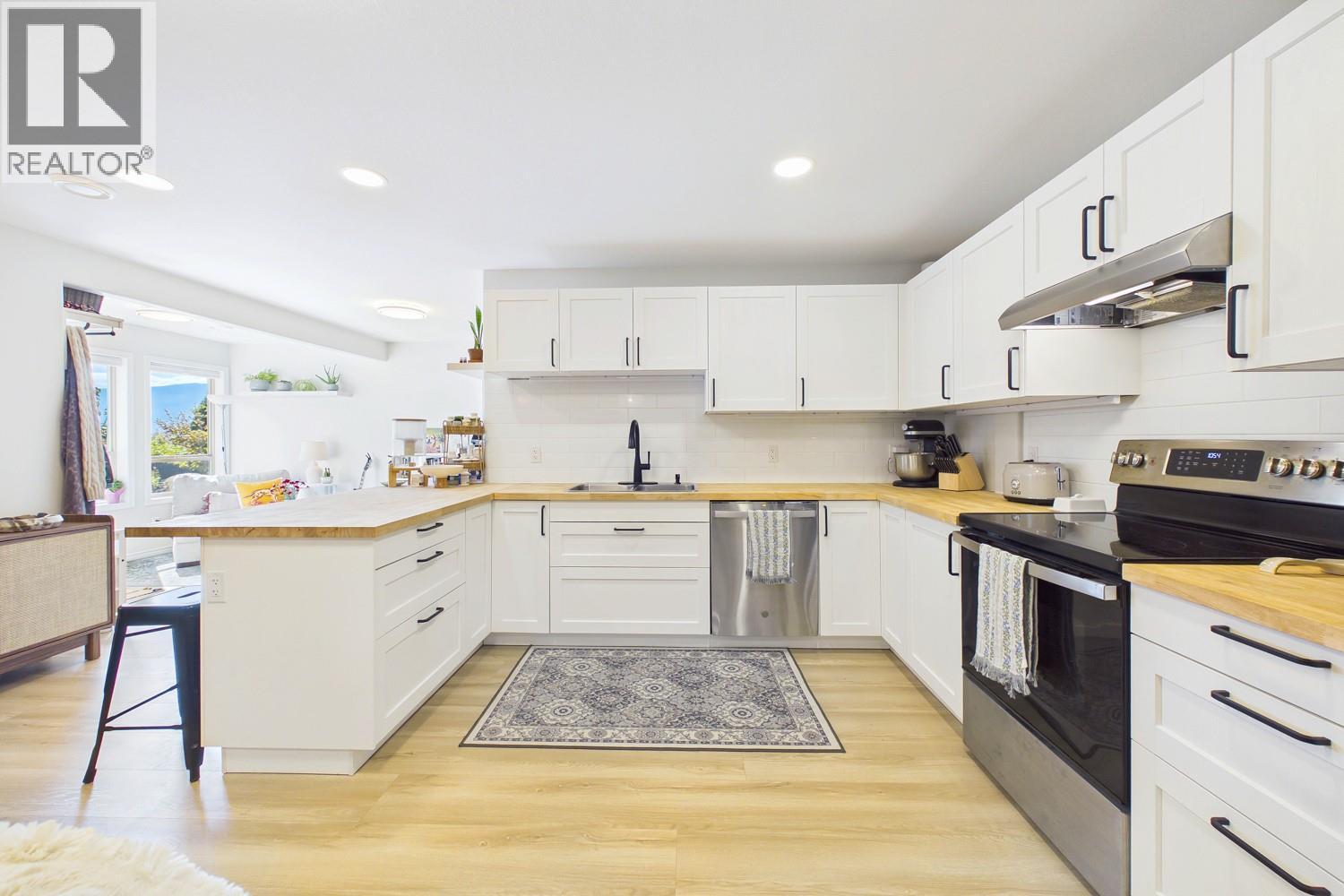 3439 Ridge Boulevard, West Kelowna, British Columbia  V4T 2V6 - Photo 53 - 10399388