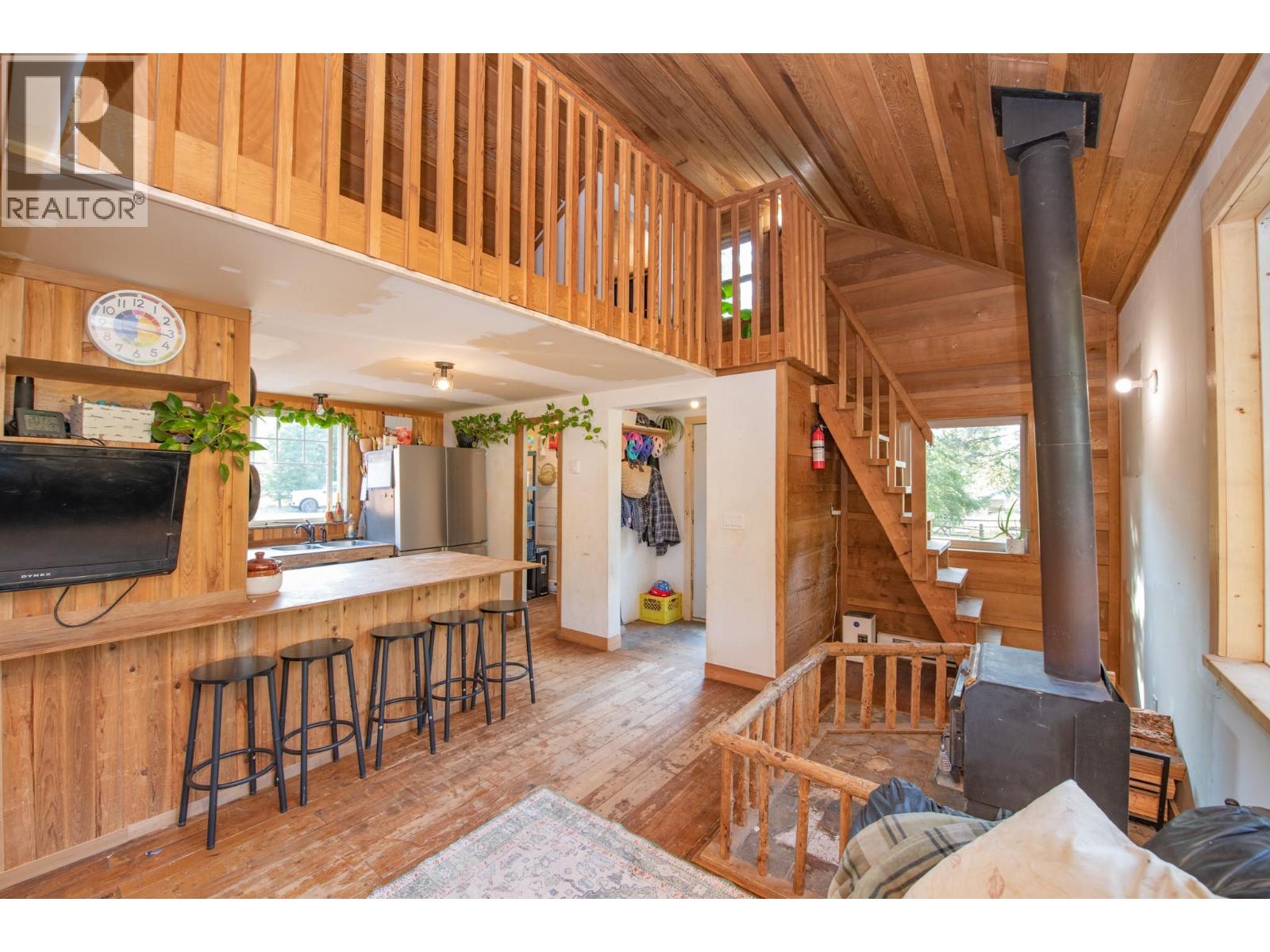 180 Selkirk View Road, Edgewood, British Columbia  V0G 1J0 - Photo 19 - 10398871