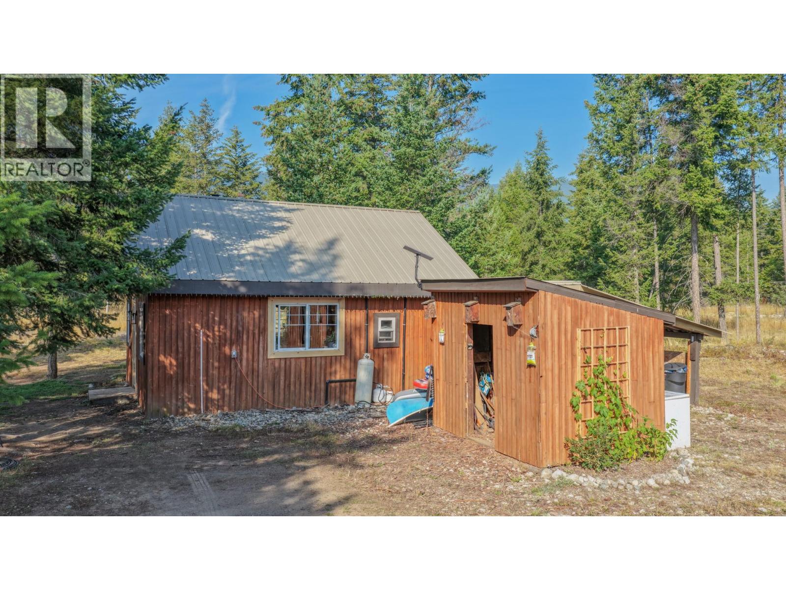 180 Selkirk View Road, Edgewood, British Columbia  V0G 1J0 - Photo 38 - 10398871