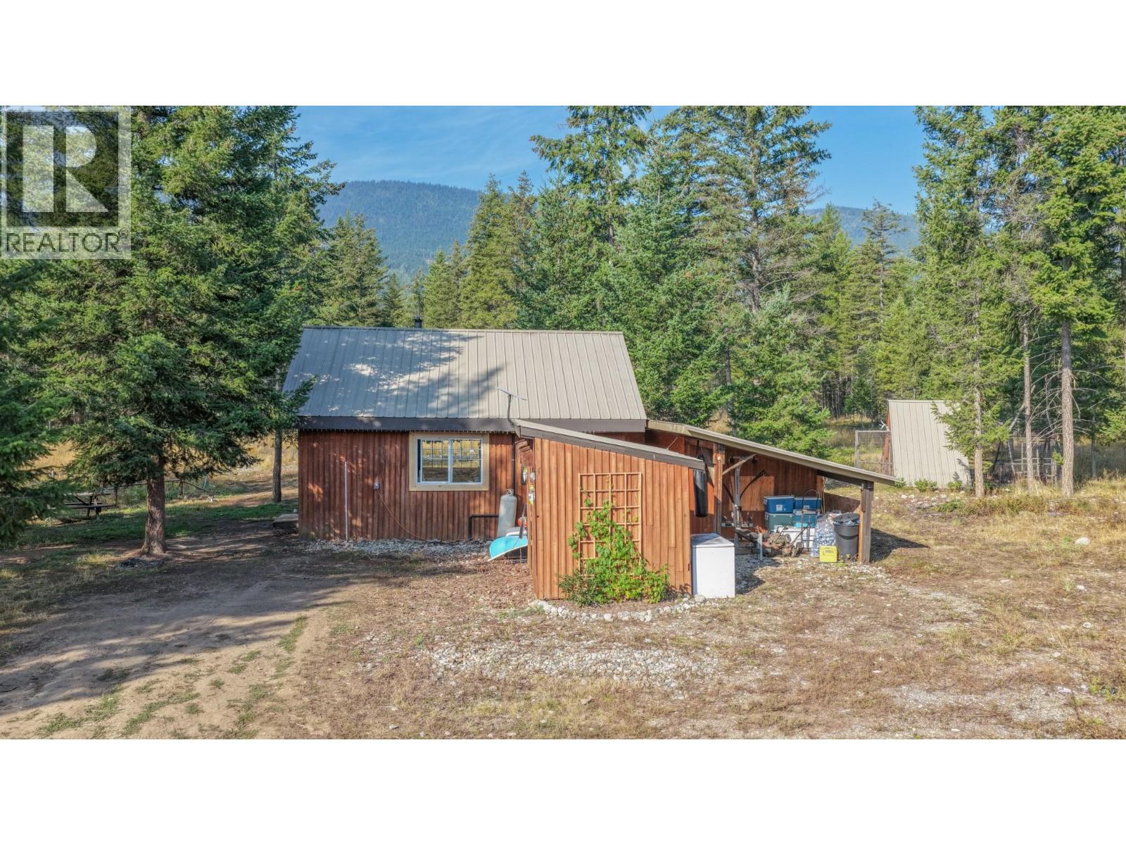 180 Selkirk View Road, Edgewood, British Columbia  V0G 1J0 - Photo 40 - 10398871