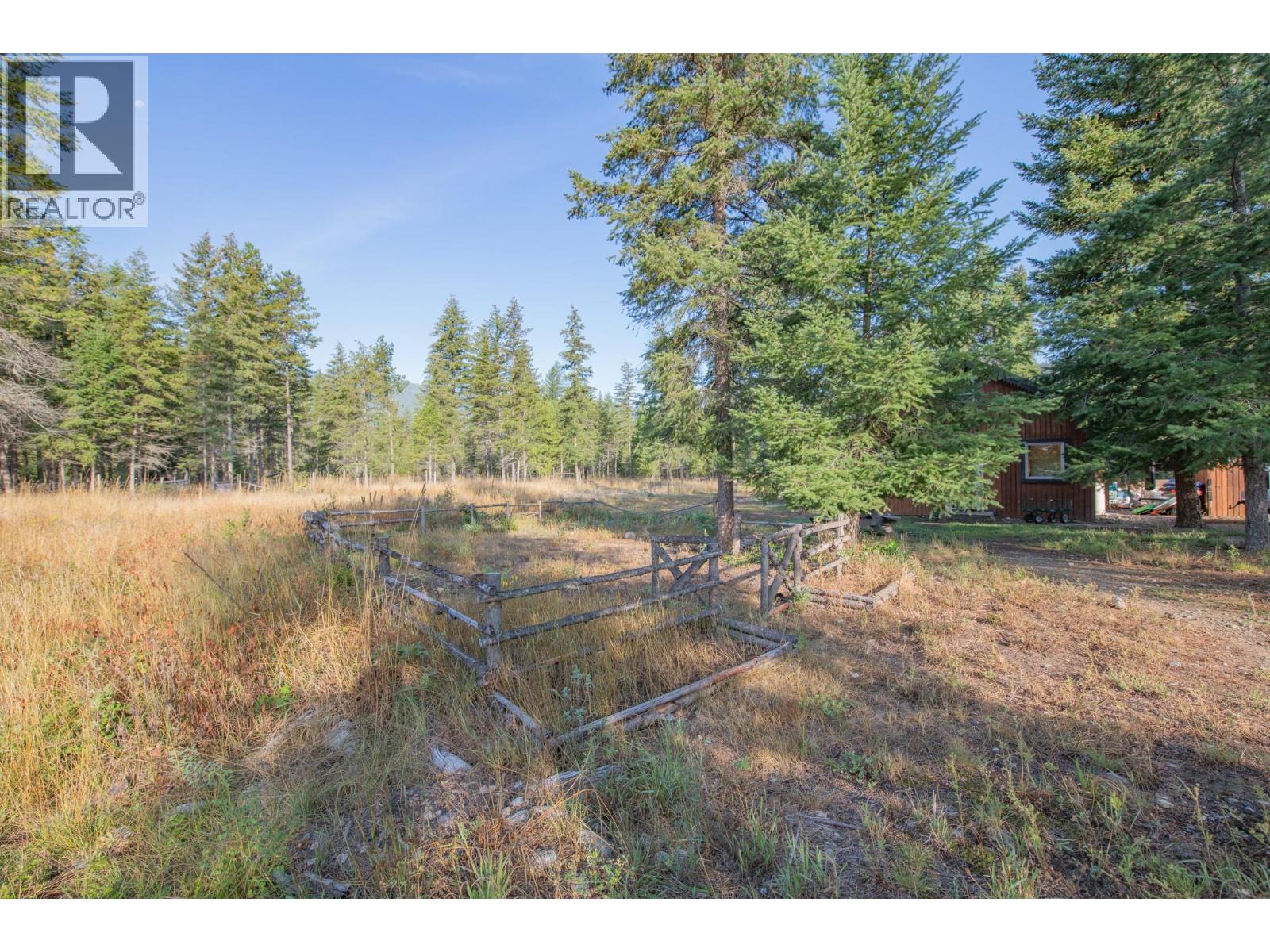 180 Selkirk View Road, Edgewood, British Columbia  V0G 1J0 - Photo 53 - 10398871
