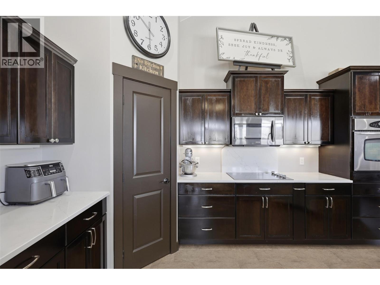 5385 Rodeo Drive, Kamloops, British Columbia  V1S 2A3 - Photo 7 - 10399722
