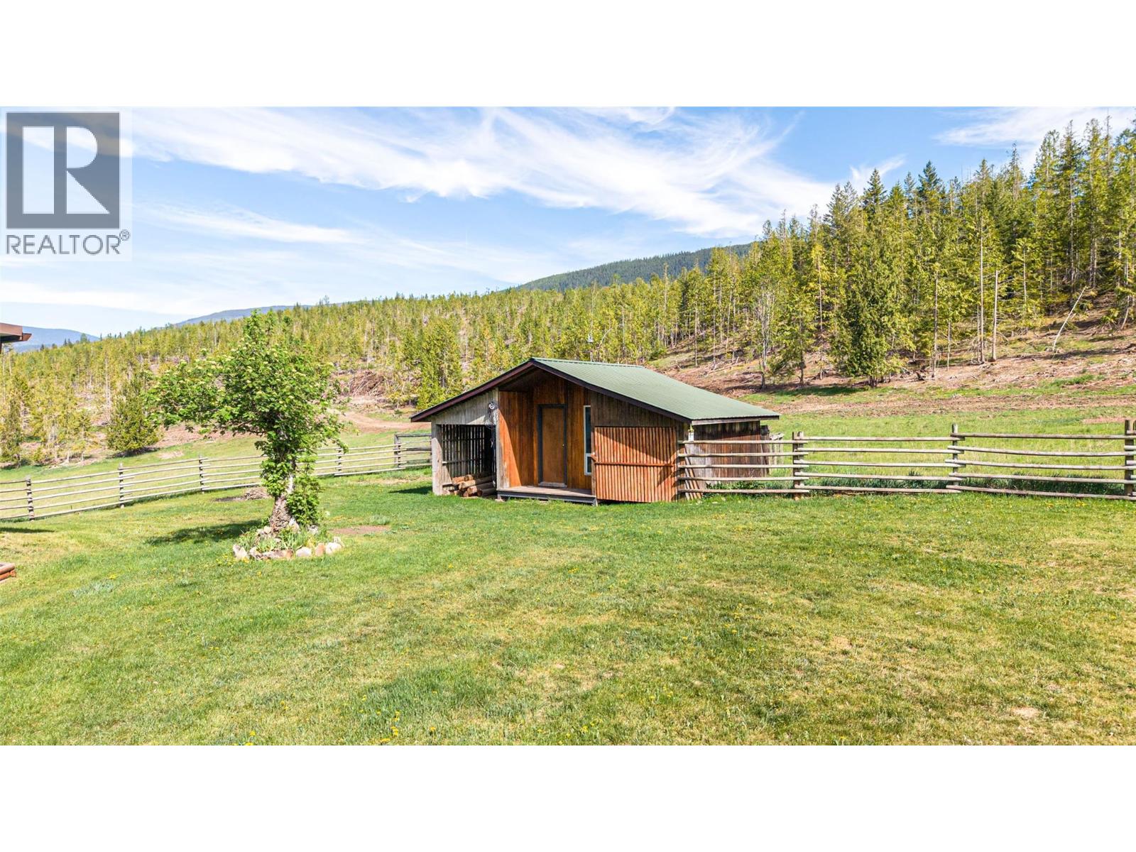 43 Sigalet Road, Lumby, British Columbia  V0E 2G6 - Photo 16 - 10399527