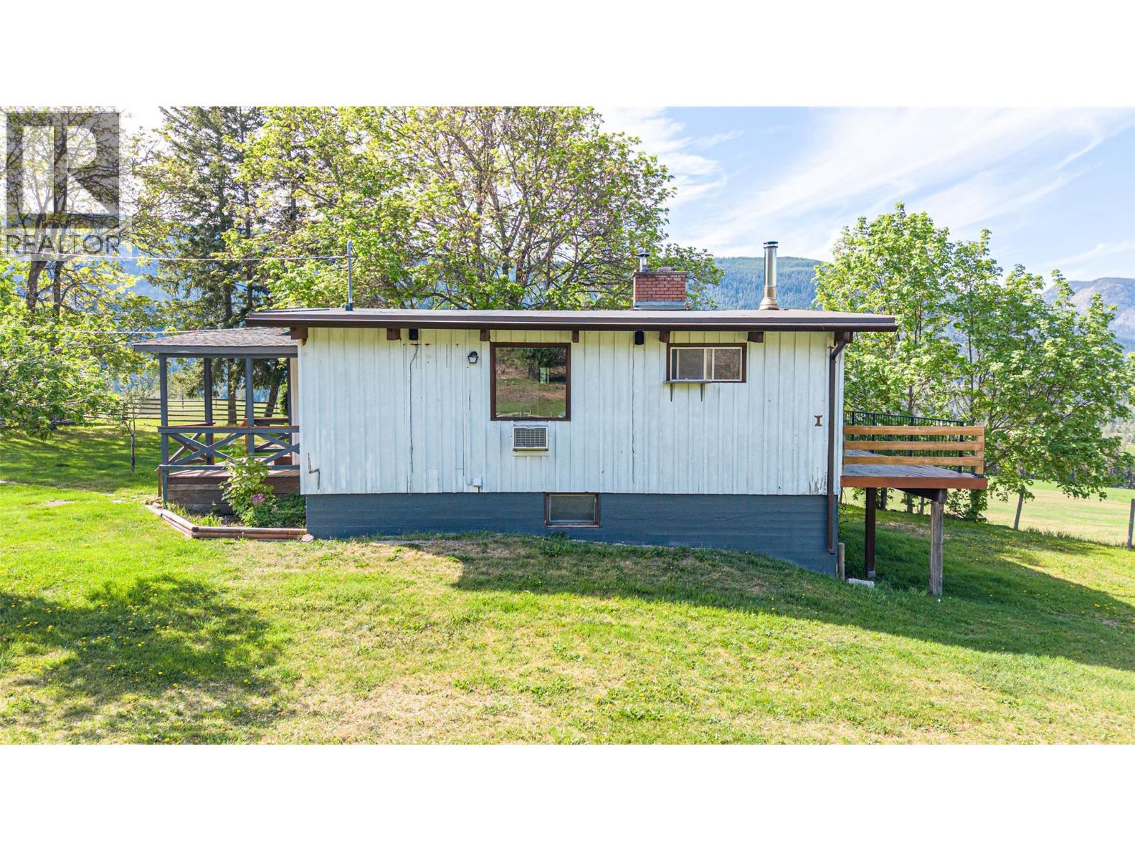 43 Sigalet Road, Lumby, British Columbia  V0E 2G6 - Photo 21 - 10399527