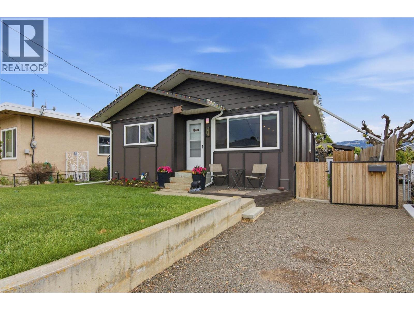 363 Willow Street, Kamloops, British Columbia  V2B 4C8 - Photo 2 - 10399198