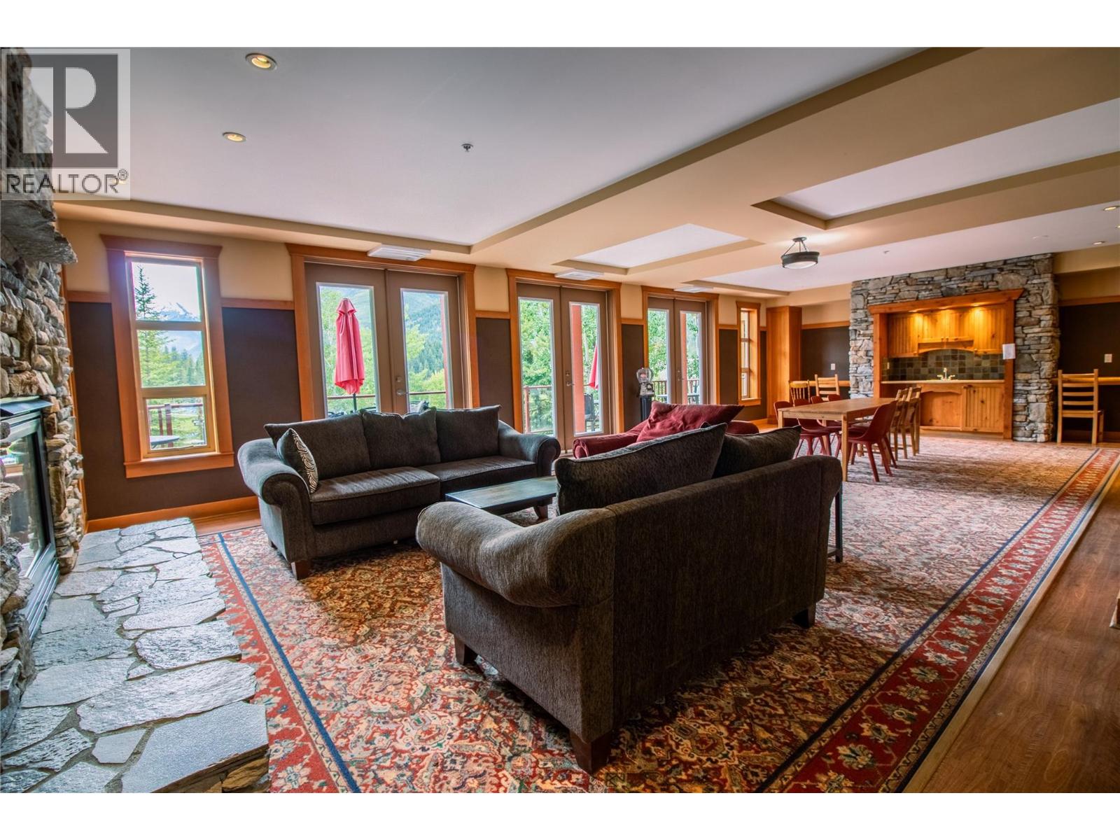 2080 Summit Drive Unit# 113, Panorama, British Columbia  V0A 1T0 - Photo 36 - 10399721