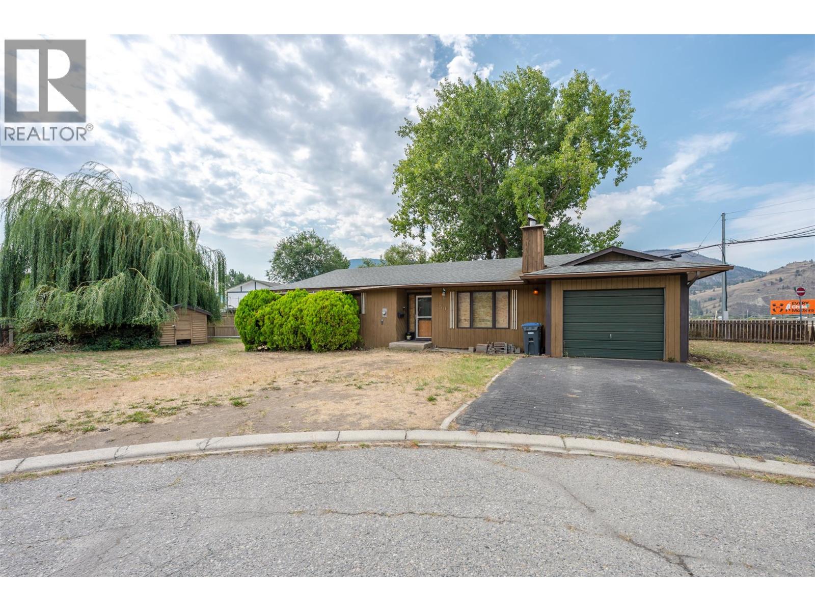 450 Green Avenue, Penticton, British Columbia  V2A 3T5 - Photo 1 - 10399676
