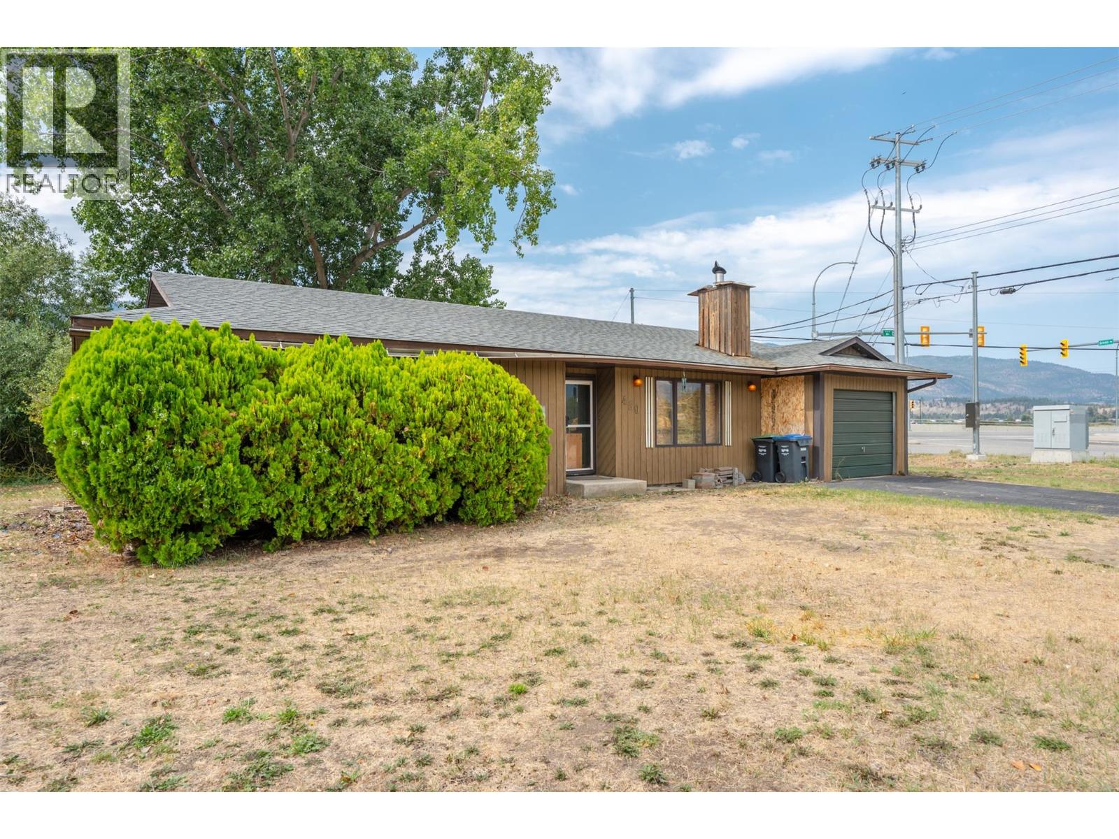 450 Green Avenue, Penticton, British Columbia  V2A 3T5 - Photo 6 - 10399676