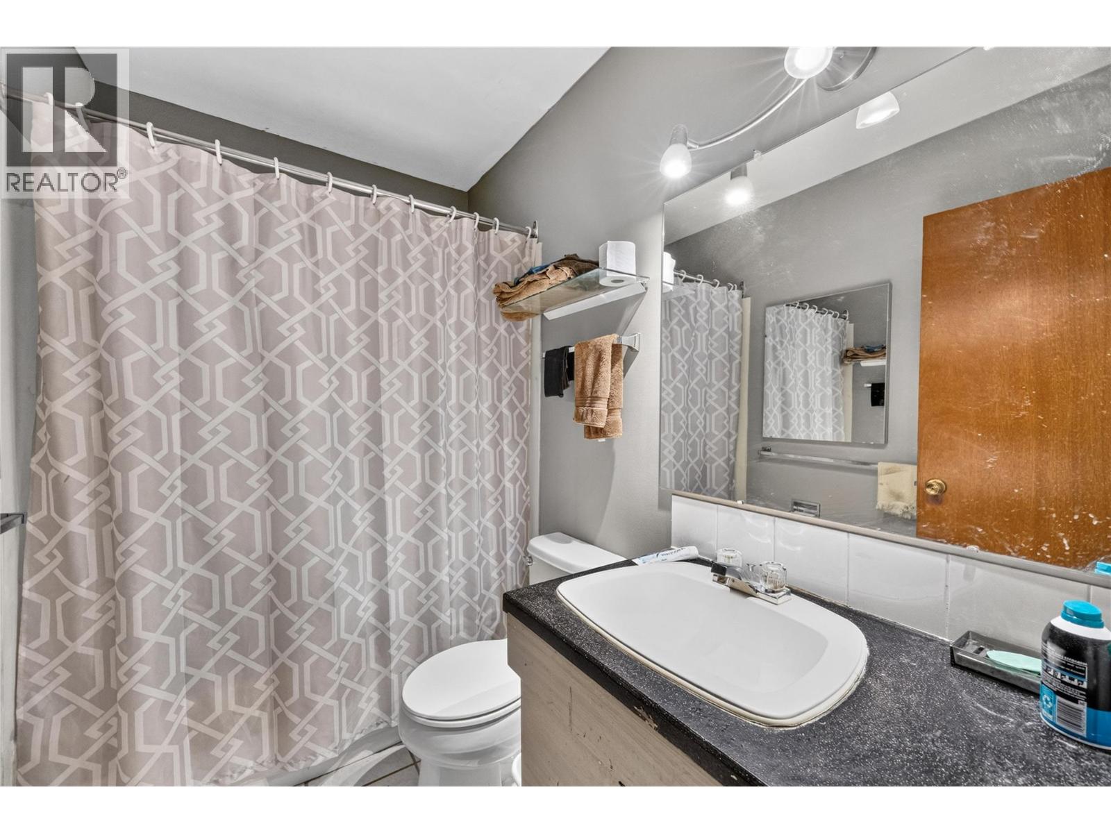 355 & 357 Gwyer Street, Penticton, British Columbia  V2A 1R2 - Photo 12 - 10399671