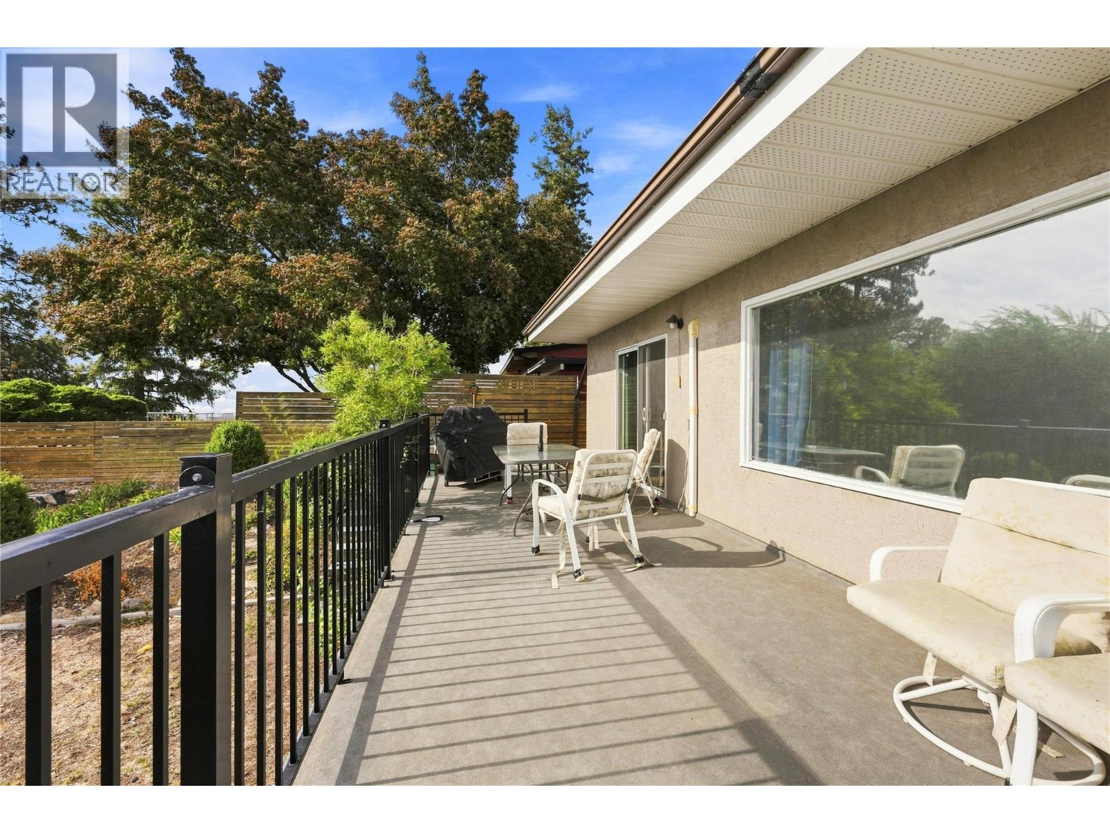355 & 357 Gwyer Street, Penticton, British Columbia  V2A 1R2 - Photo 16 - 10399671