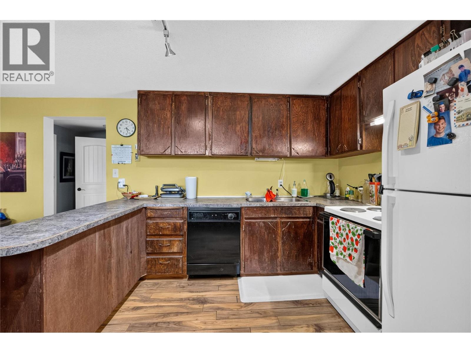 355 & 357 Gwyer Street, Penticton, British Columbia  V2A 1R2 - Photo 23 - 10399671