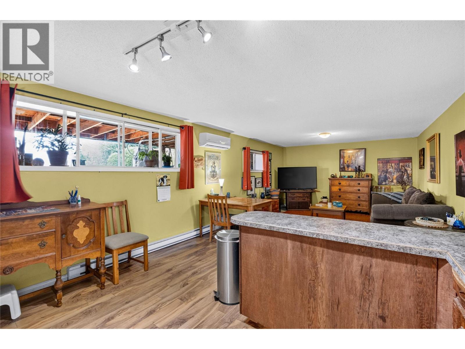 355 & 357 Gwyer Street, Penticton, British Columbia  V2A 1R2 - Photo 24 - 10399671