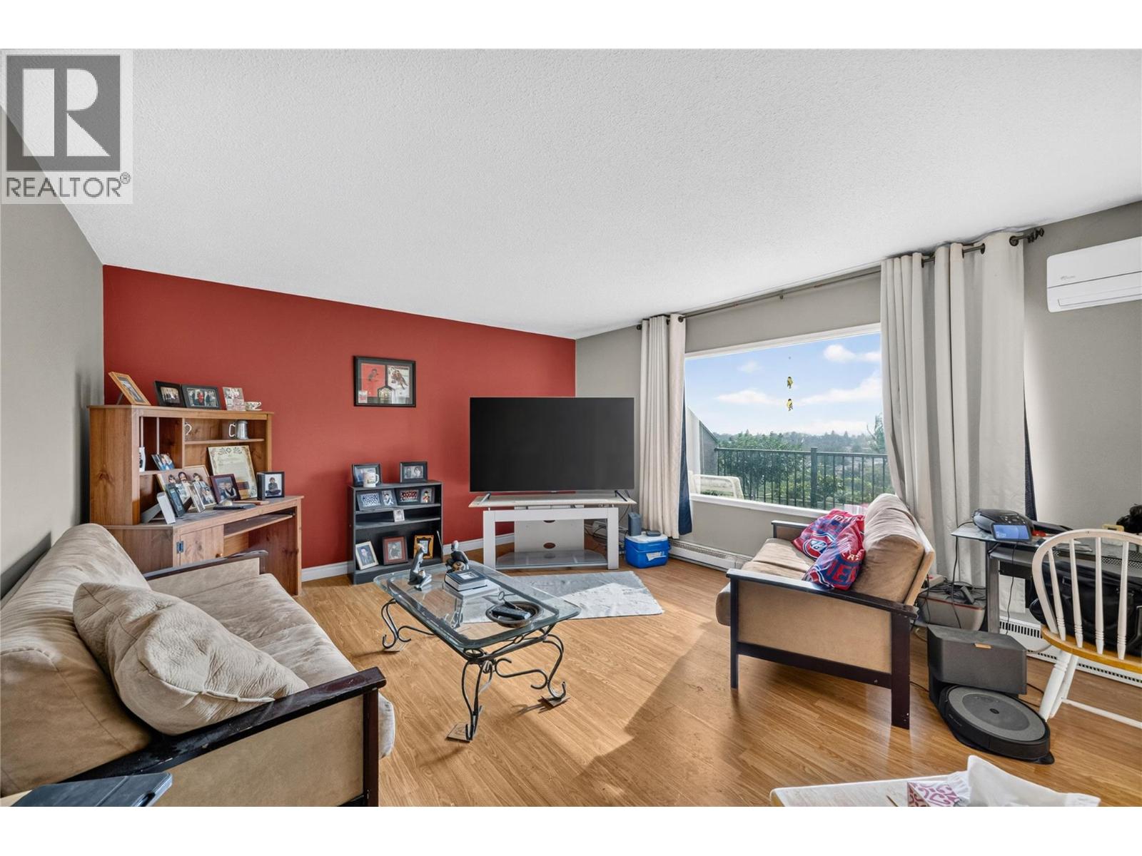 355 & 357 Gwyer Street, Penticton, British Columbia  V2A 1R2 - Photo 3 - 10399671