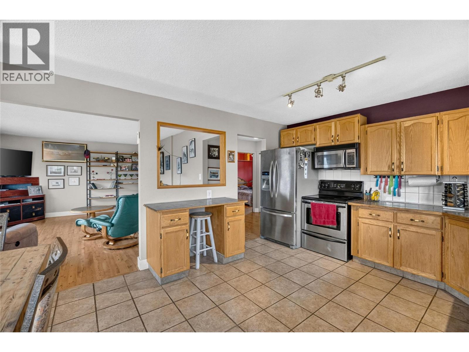 355 & 357 Gwyer Street, Penticton, British Columbia  V2A 1R2 - Photo 36 - 10399671