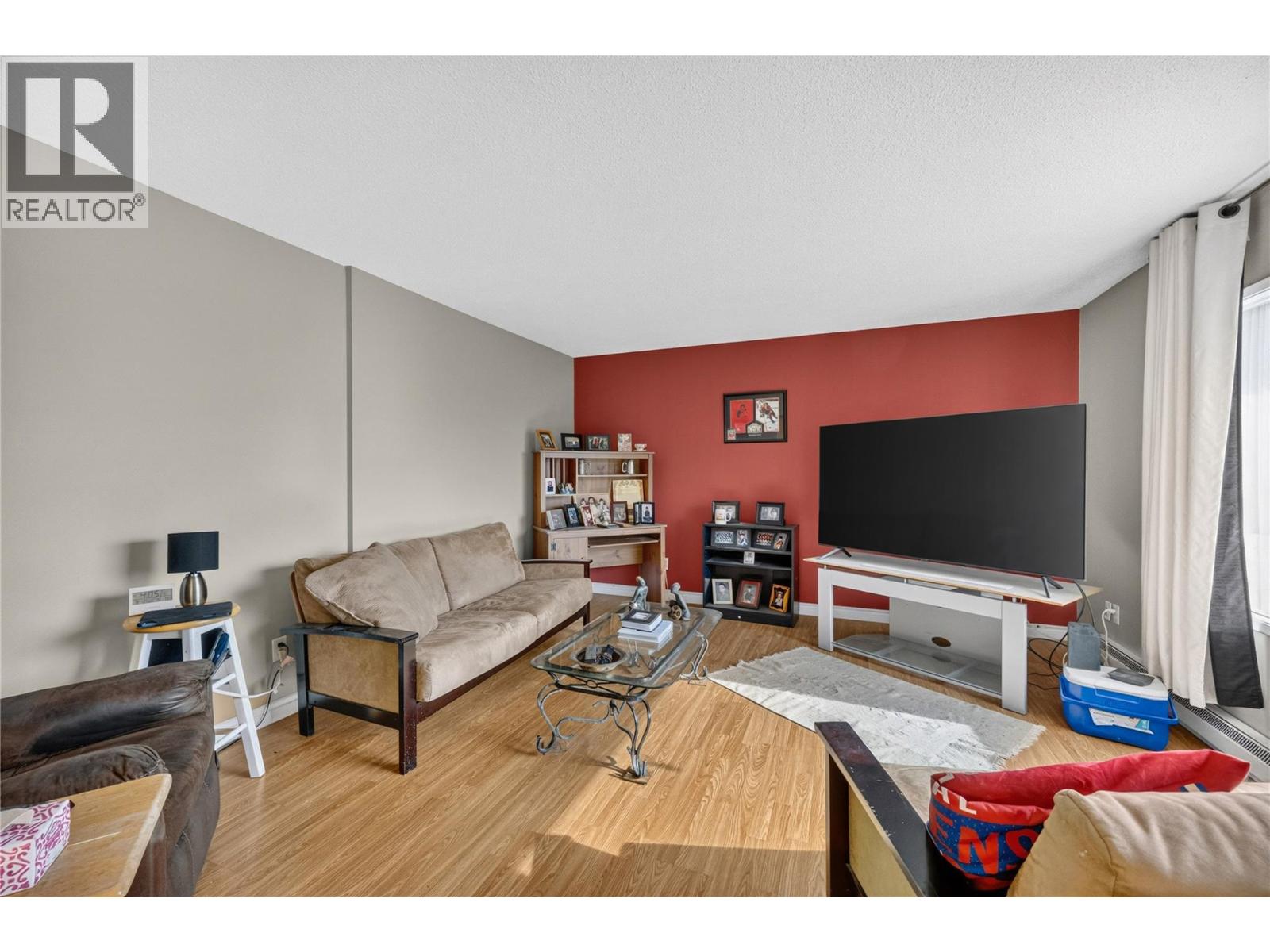 355 & 357 Gwyer Street, Penticton, British Columbia  V2A 1R2 - Photo 4 - 10399671