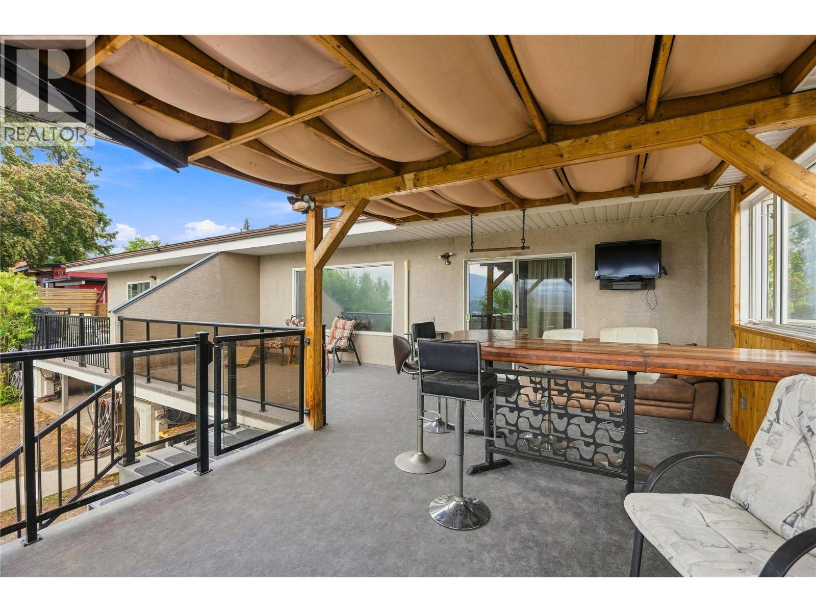 355 & 357 Gwyer Street, Penticton, British Columbia  V2A 1R2 - Photo 46 - 10399671