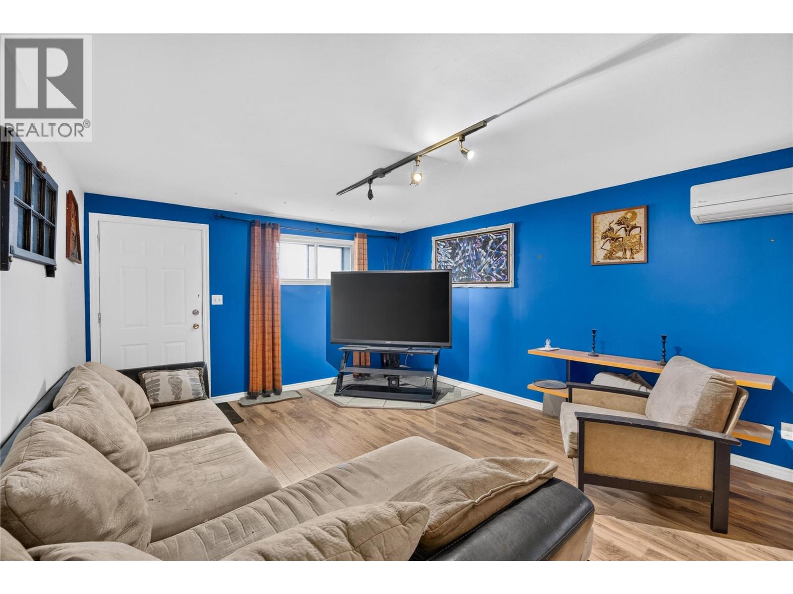 355 & 357 Gwyer Street, Penticton, British Columbia  V2A 1R2 - Photo 49 - 10399671